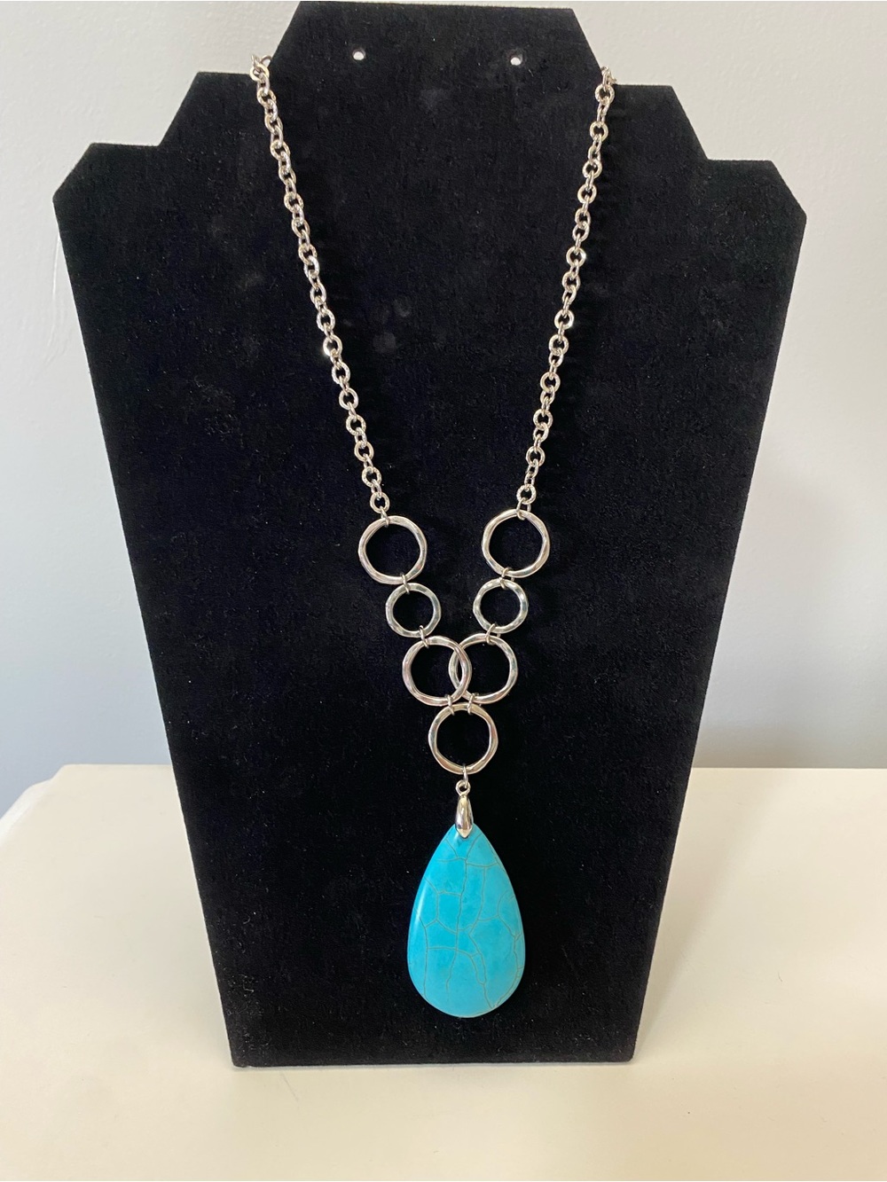 Silver Tone Turquoise Teardrop Pendant Necklace Statement Necklace 18-20”